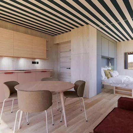 Bonjour Sauvage Jean De Luz مكان تخييم
